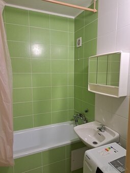 Prenajímame 2-izbový byt na Hájiku o rozlohe 50 metrov štvor