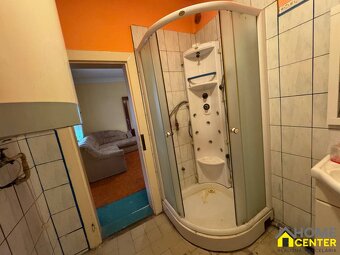 Rodinný dom s veľkým pozemkom v obci Vék pri Hurbanove – ide