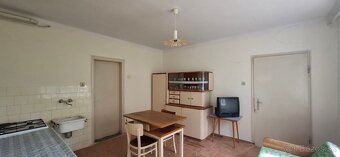 Vo výhradnom zastúpení RE/MAX Exclusive ponúkame na predaj s