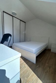 Dám do prenájmu 4 izbový byt v rodinnom dome, na 1 poschodí 