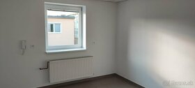 Ponúkame dlhodobý prenájom priestorov pre služby alebo kance