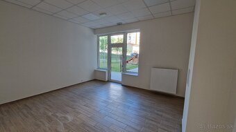 Prenajmem obchodný/kancelársky priestor o výmere 30 m2. prie