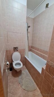 Prenájom priestranného 3-izbového bytu, 87 m² – Krížna ulica