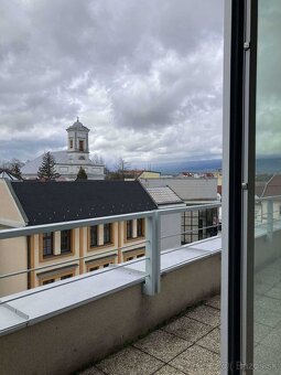 Ponúkame na prenájom moderné a komfortné kancelárske priesto