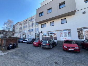 Ponúkame na prenájom zrekonštruované priestory v bývalom Dom