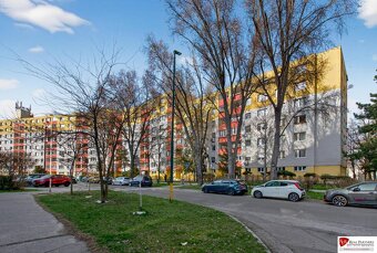 REB. sk ponúka exkluzívne na predaj 4 izbový byt s dobrým di
