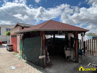 NA PREDAJ: Rodinný dom s rozľahlým pozemkom /cca 3000 m²/ a 