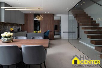 Realitná kancelária HOME CENTER ponúka na predaj luxusnú vil