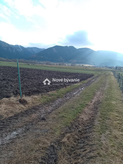 Typ: Rekreačné pozemky Ulica: bočná Obec: Ďurčiná
(N013-14-K