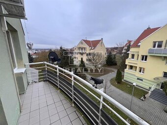 TUreality vám ponúka na predaj útulný 2-izbový podkrovný byt
