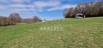 Veľký slnečný pozemok s celkovou rozlohou 10,576m2 v krásnej
