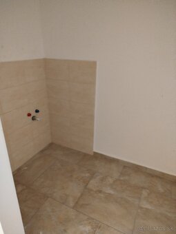Ponúkame na prenájom obchodný priestor s výmerou 318,4 m².
P