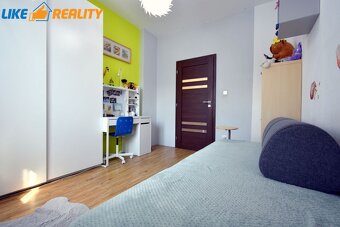 Na predaj priestranný a svetlý bungalov s bazénom a veľkým a