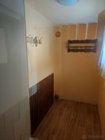 Ponúkam na predaj vidiecky dom v obci Choča vzdialenej 10km 