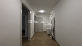 F019-212-SIRA3a
Na prenájom 2 izbový byt v centre mesta Trna