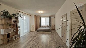 EXKLUZÍVNE IBA U NÁS! Realitná kancelária RE/MAX ponúka na p