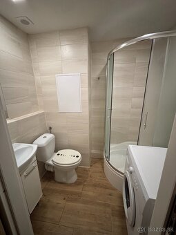 Na prenájom 1 izbový byt, 27m2, 7poschodie. Humenská ulica, 