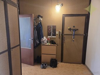 Exkluzívne ponúkame na predaj priestranný 3‑izbový byt s vým