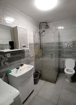 Vo výhradnom zastúpení majiteľa nehnuteľnosti ponúkame na pr