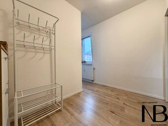 Na predaj priestranný a veľmi príjemný 2-izbový byt v modern
