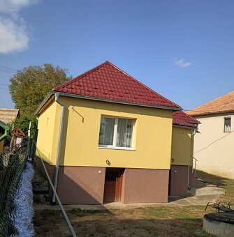 Ponúkame Vám na predaj dom po kompletnej rekonštrukcii. Nová