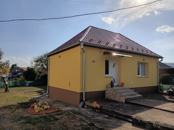 Ponúkame Vám na predaj dom po kompletnej rekonštrukcii. Nová