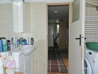 Ponúkam do dlhodobého prenájmu 3 izbový byt v rodinnom dome 