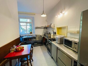 Dobry den Ponukam na predaj nas domcek pri mori na ostrove K