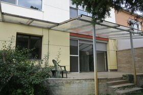 Ponúkame Vám na predaj dvojgeneračný 7- izbový rodinný dom v