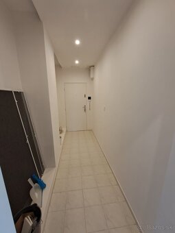 Ponúkame na prenájom krásny, kompletne rekonštruovaný, 3- iz