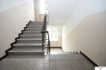 Ponúkame na prenájom 2-izbový, čiastočne zariadený byt na za