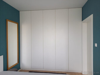 Ponúkame na predaj moderný 2-izbový byt v obľúbenej mestskej