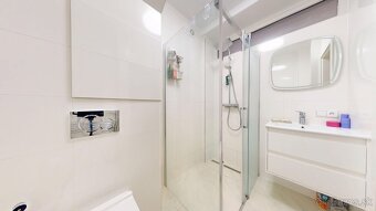 LINK na 3D VIRTUÁLNU OBHLIADKU: https://my.matterport.com/sh