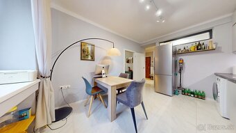 LINK na 3D VIRTUÁLNU OBHLIADKU: https://my.matterport.com/sh