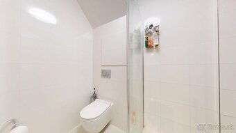 LINK na 3D VIRTUÁLNU OBHLIADKU: https://my.matterport.com/sh