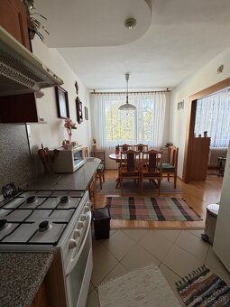 Na predaj: priestranný a útulný 3-izbový byt v Snine – Štude