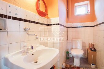 TUreality ponúka na predaj: Slnečný rodinný dom s terasou v 