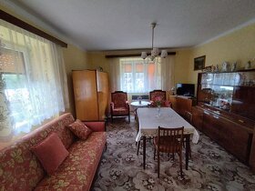 Ponúkam na predaj vidiecky rodinný dom / chalupu s krásnym v