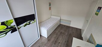 BB-REALITY onúka na predaj štýlový a slnečný 2-izbový byt v 