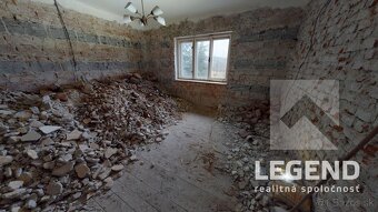 *** KRÁSNE VÝHĽADY NA OKOLIE, LESY A LÚKY, KĽUDNÉ A JEDINEČN