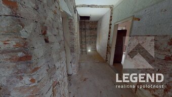 *** KRÁSNE VÝHĽADY NA OKOLIE, LESY A LÚKY, KĽUDNÉ A JEDINEČN