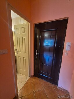 Predám kompletne rekonštruovanú Garzónku o výmere 20 m2 na u