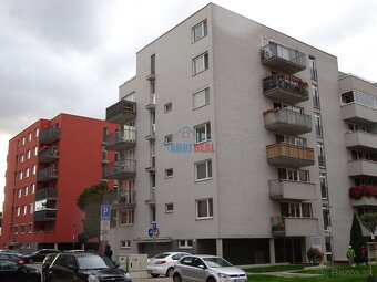AHOJ REAL realitná kancelária v EXKLUZÍVNOM zastúpení ponúka
