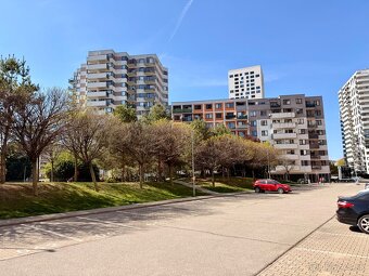 Dám do dlhodobého prenájmu plne zariadený 2-izbový apartmán 
