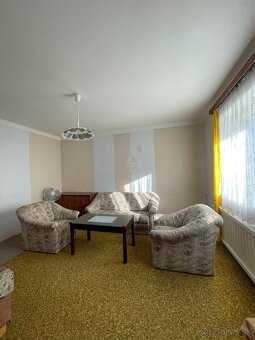 Ponúkam na predaj rodinný dom vo Veľkých Úľanoch na ulici kp