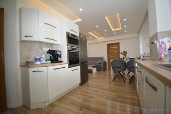 Ponúkam na prenájom 3-izbový byt o výmere 64 m² na Kuzmányho