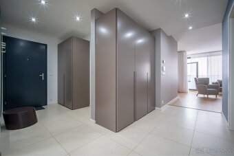 3 izbový byt balkónom a výhľadom na Dunaj – projekt Zuckerma