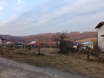 Ponúkame na predaj slnečný stavebný pozemok s výmerou 800 m²