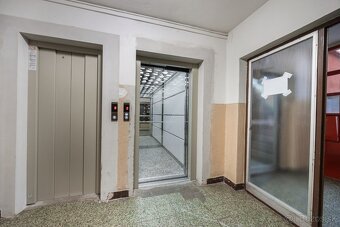 EXKLUZÍVNE ponúkame Vám na predaj krásny 2 izbový byt na 8p.