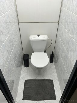 Ponúkame na dlhodobý prenájom moderný 3-izbový byt.
 Byt sa 